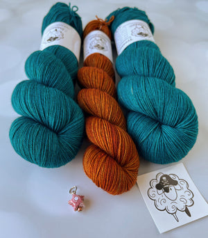 Hand dyed SW 70% Merino 20% Yak 10% Nylon Yarn, 437 yd. Dark Emerald Green  Sock Yarn